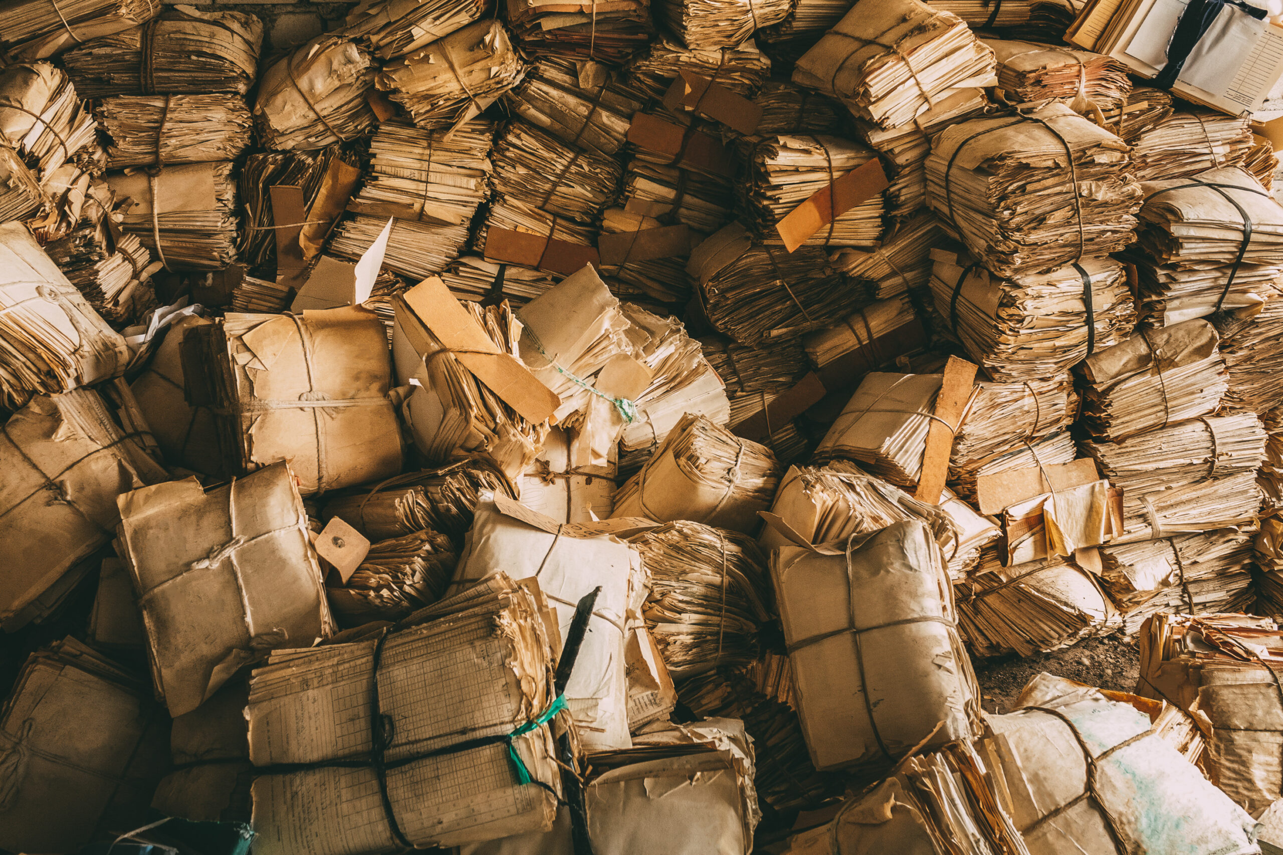 Rifiusti di cartone da riciclare per un packaging sostenibile