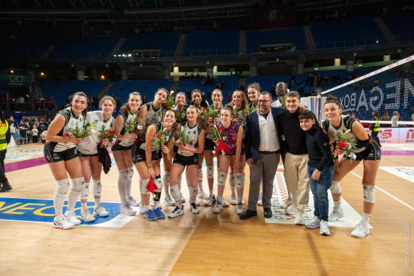 vittoria ragazze volley Megabox